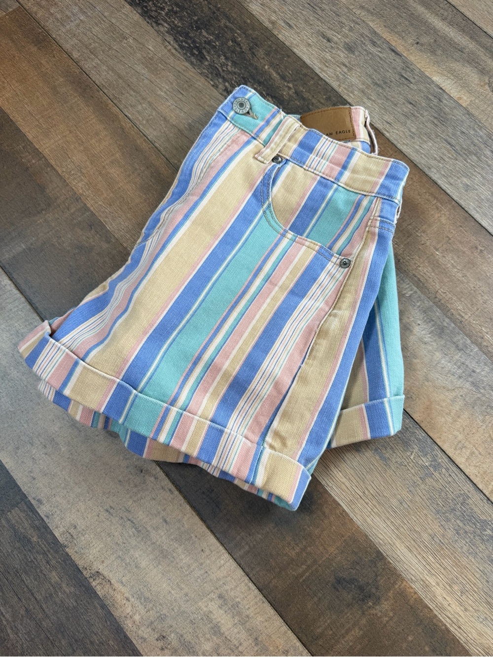 American Eagle pastel stripe shorts